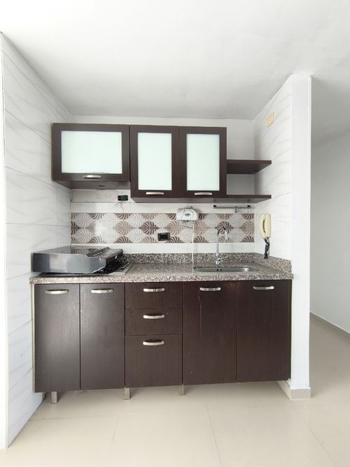 Apartamento de 3 alcobas en venta en Los Colorados, Los Patios, 73 m² · foto 2 de 13