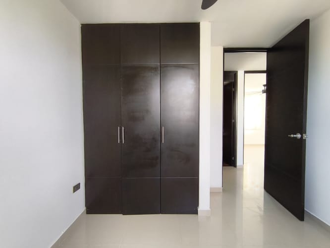 Apartamento de 3 alcobas en venta en Los Colorados, Los Patios, 73 m² · foto 4 de 13