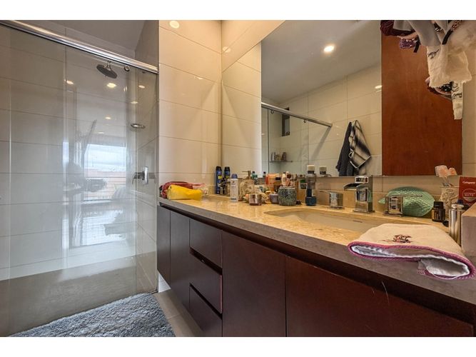Apartamento en venta en Santa Barbara, Bogotá · foto 8 de 16