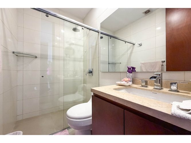 Apartamento en venta en Santa Barbara, Bogotá · foto 10 de 16