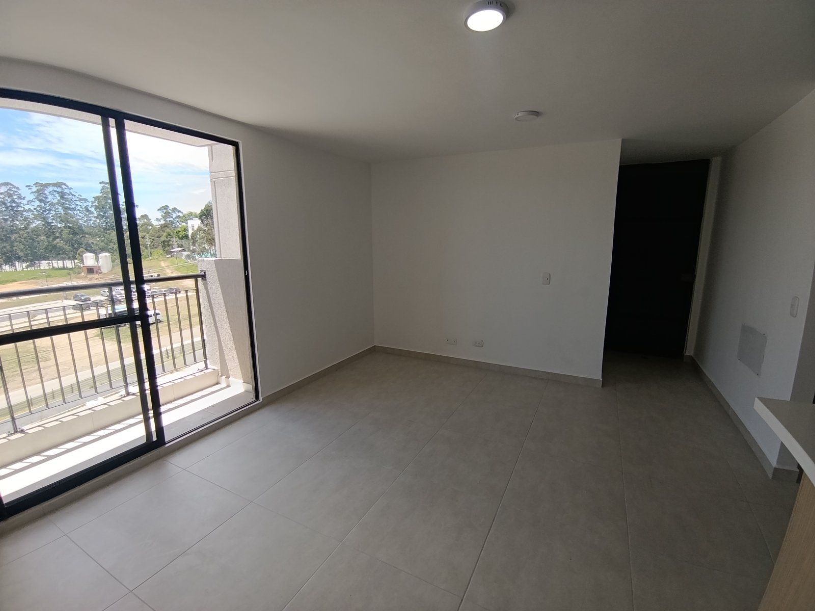 Apartamento en arriendo en Cimarronas, Rionegro · foto 2 de 10