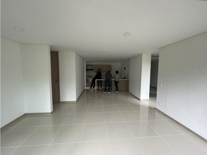 Apartamento de 3 alcobas en venta en Vallano, Medellín, 94 m² · foto 5 de 24