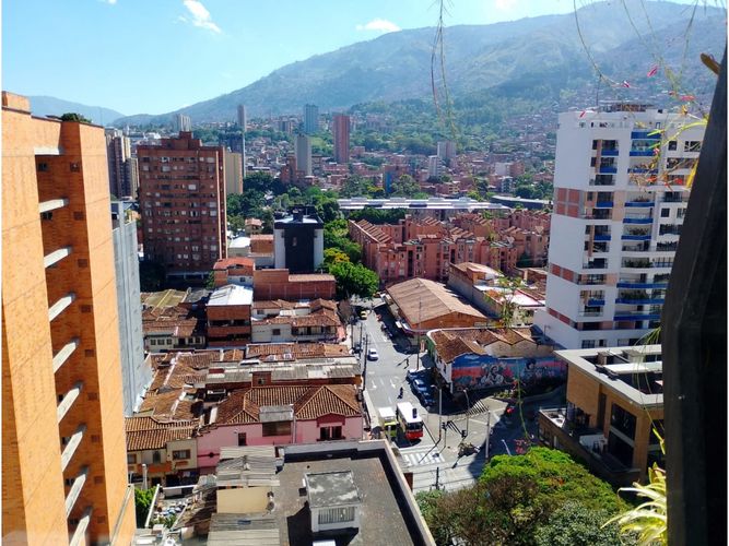 Apartaestudio en venta en Bombona No.1, Medellín, 37 m² · foto 3 de 12
