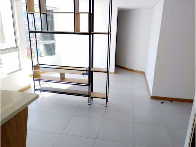 Apartaestudio en venta en Bombona No.1, Medellín, 37 m² · foto 4 de 12