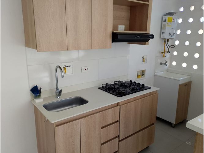 Apartaestudio en venta en Bombona No.1, Medellín, 37 m² · foto 8 de 12