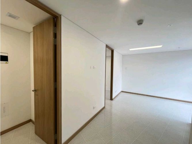 Consultorio en arriendo en Los Pinos, Medellín, 35 m² · foto 2 de 13