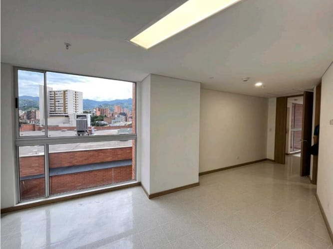 Consultorio en arriendo en Los Pinos, Medellín, 35 m² · foto 11 de 13