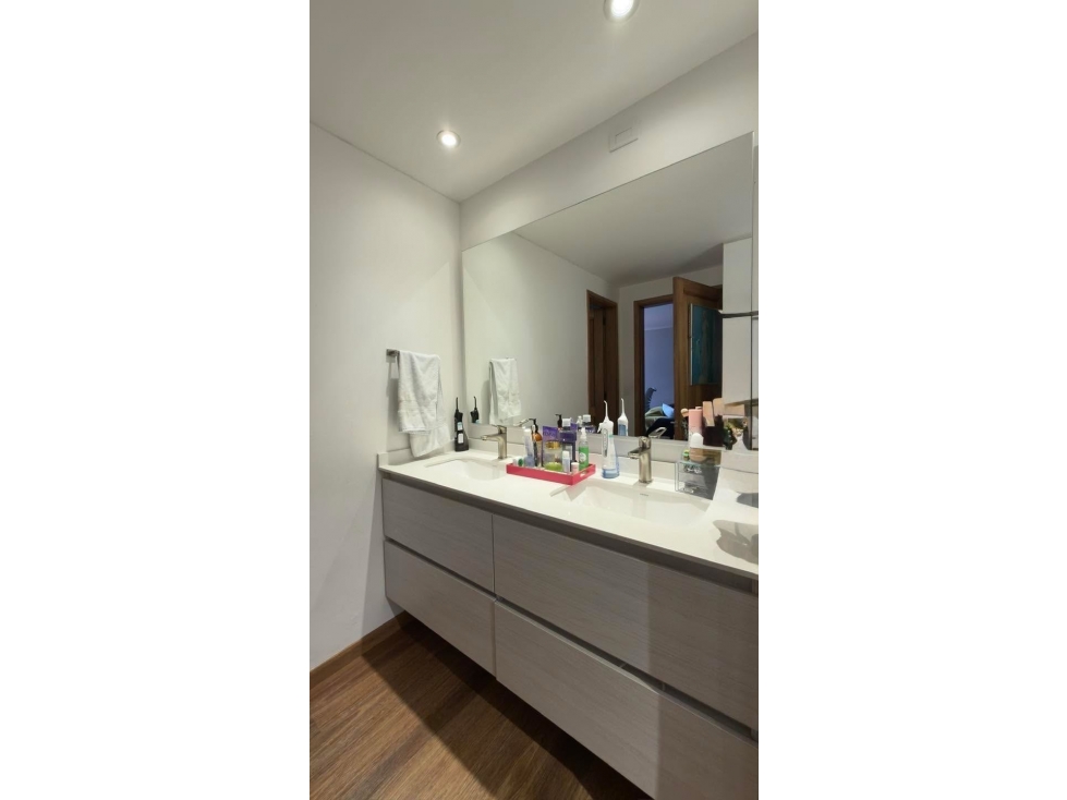 Apartamento en venta en Chicó Navarra, Bogotá · foto 13 de 15
