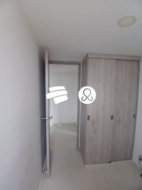 Apartamento de 3 alcobas en venta en Bucaros, Bello, 48 m² · foto 5 de 8