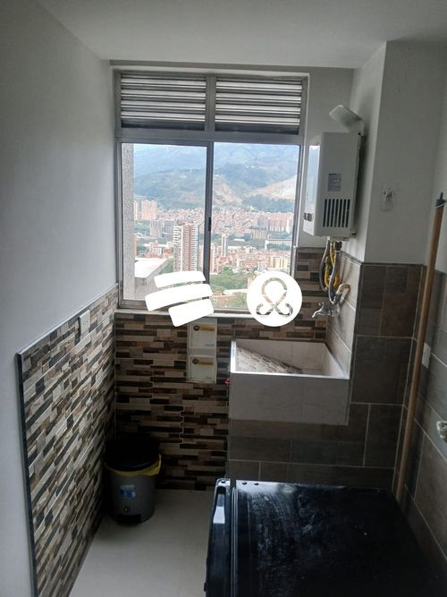Apartamento de 3 alcobas en venta en Bucaros, Bello, 48 m² · foto 7 de 8