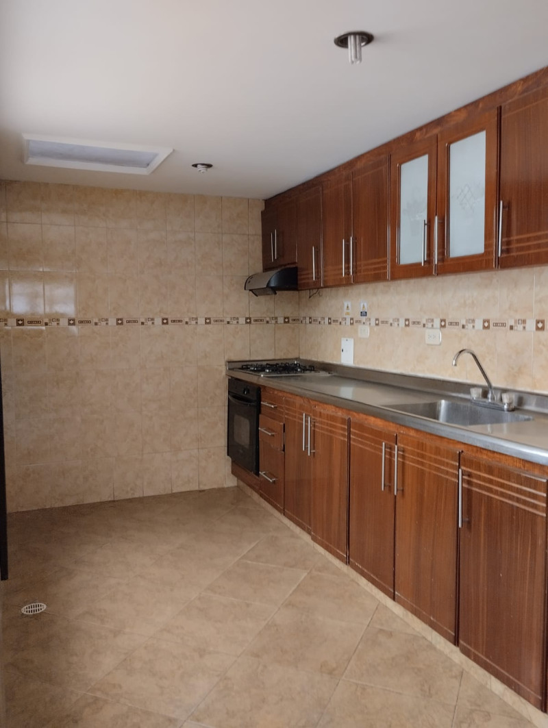 Casa en venta en Barrios Unidos, Bogotá · foto 7 de 24