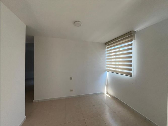 Apartamento en venta en Conjunto Residencial Valparaiso Ciudad Bochalema, Cali · foto 2 de 24