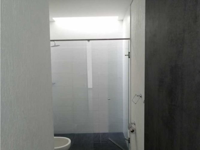 Casa de 6 alcobas en venta en Ciudad Jardin, Cali, 1424 m² · foto 4 de 24