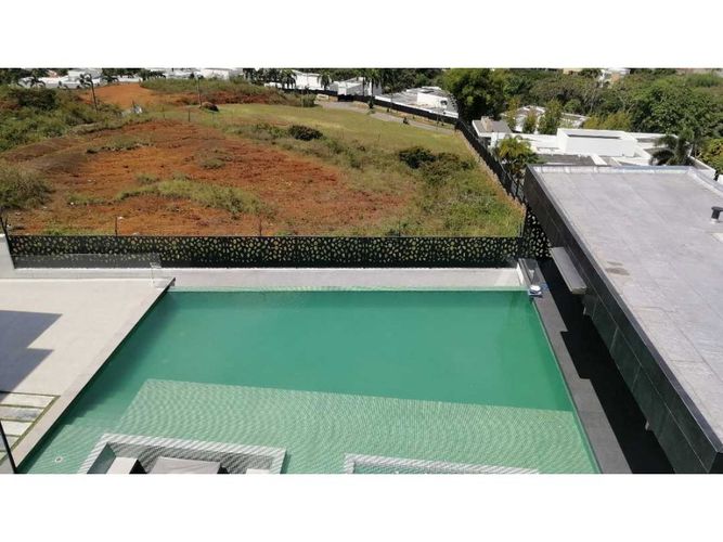 Casa de 6 alcobas en venta en Ciudad Jardin, Cali, 1424 m² · foto 20 de 24