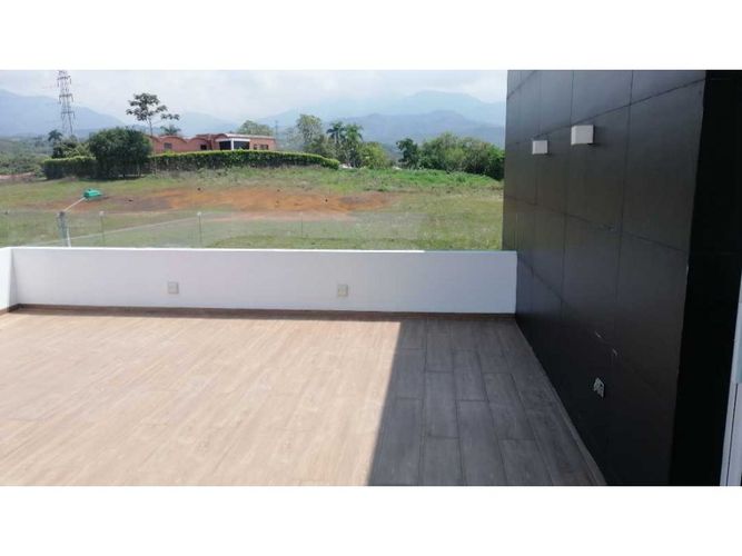 Casa de 6 alcobas en venta en Ciudad Jardin, Cali, 1424 m² · foto 21 de 24