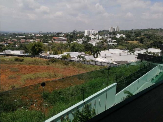 Casa de 6 alcobas en venta en Ciudad Jardin, Cali, 1424 m² · foto 23 de 24