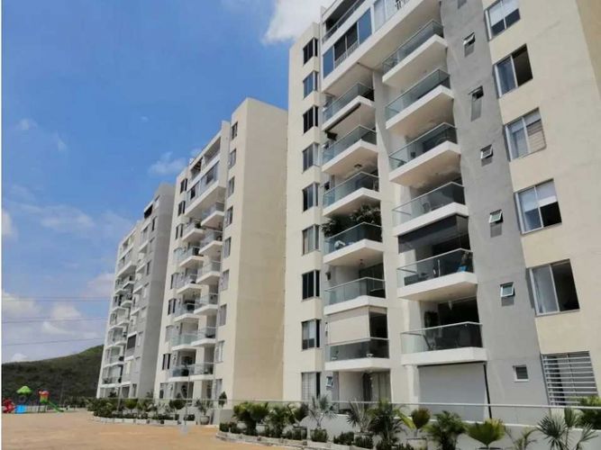 Apartamento de 4 alcobas en venta en El Cabuyal, Cali, 132 m² · foto 2 de 24