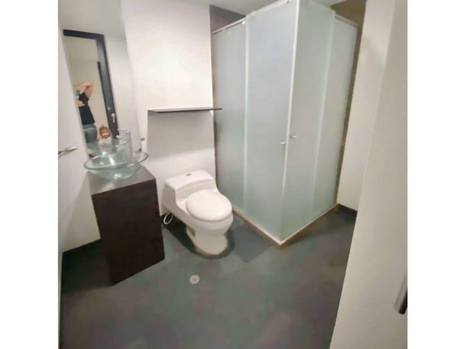 Apartamento de 2 alcobas en venta en El Castillo, Cali, 113 m² · foto 6 de 11