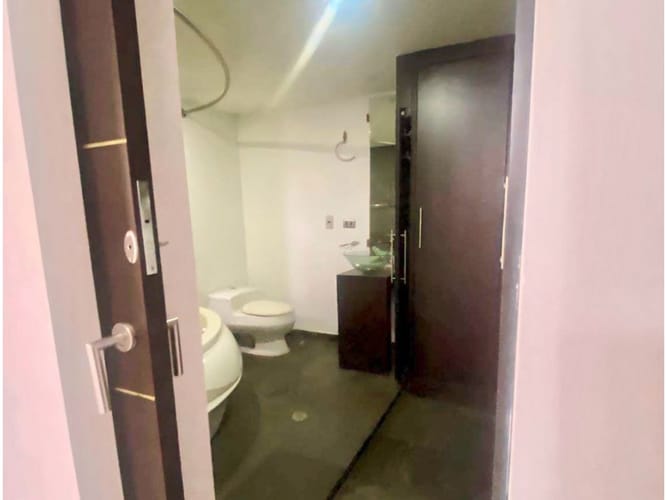 Apartamento de 2 alcobas en venta en El Castillo, Cali, 113 m² · foto 8 de 11