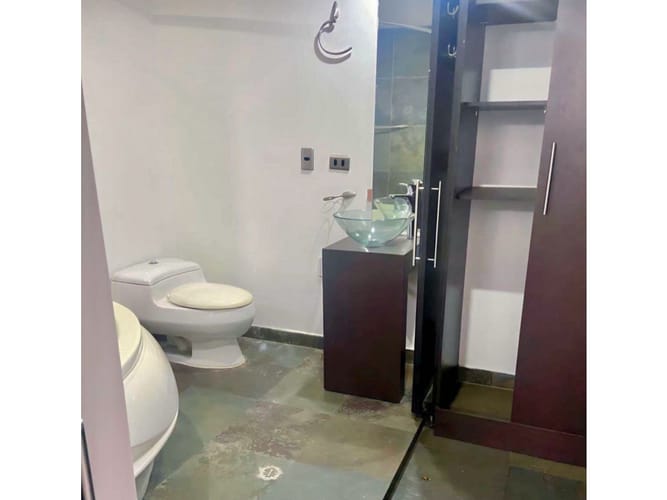 Apartamento de 2 alcobas en venta en El Castillo, Cali, 113 m² · foto 9 de 11