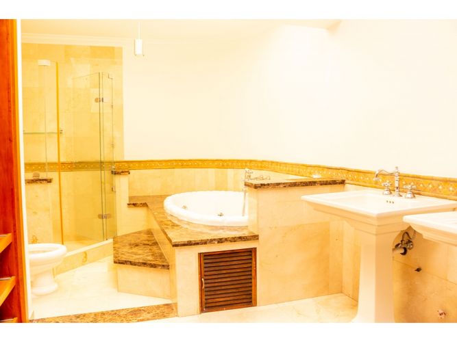 Casa de 7 alcobas en venta en El Ingenio, Cali, 500 m² · foto 7 de 24