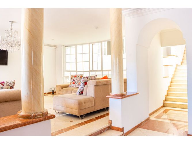 Casa de 7 alcobas en venta en El Ingenio, Cali, 500 m² · foto 13 de 24