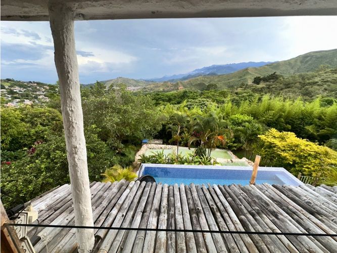 Casa de 9 alcobas en venta en Aguacatal, Cali, 700 m² · foto 11 de 24