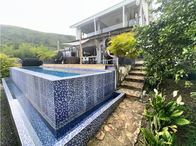 Casa de 9 alcobas en venta en Aguacatal, Cali, 700 m² · foto 18 de 24