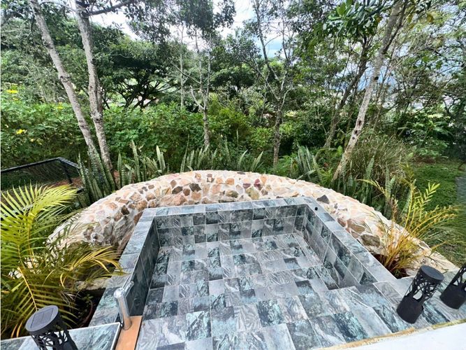 Casa de 9 alcobas en venta en Aguacatal, Cali, 700 m² · foto 23 de 24