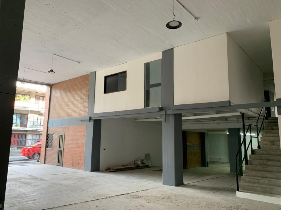 Bodega en venta en Troncal, Cali, 2210 m² · foto 5 de 12