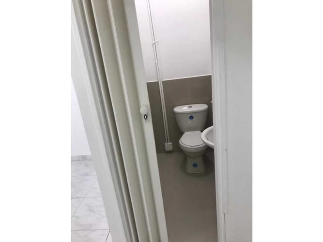 Local en venta en Unidad Residencial Santiago De Cali, Cali, 37 m² · foto 8 de 13