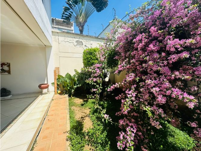Casa de 6 alcobas en venta en Ciudad Jardin, Cali, 1000 m² · foto 17 de 24