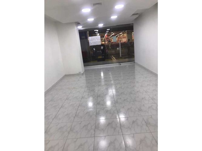 Local en venta en Unidad Residencial Santiago De Cali, Cali, 37 m² · foto 11 de 13