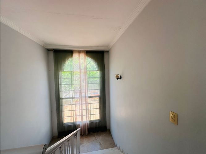 Casa de 6 alcobas en venta en Ciudad Jardin, Cali, 1000 m² · foto 24 de 24