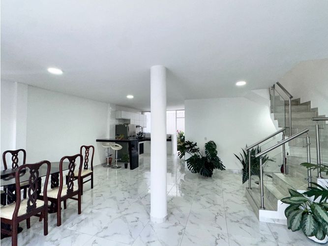 Casa de 5 alcobas en venta en Porerito, Jamundí, 360 m² · foto 6 de 24