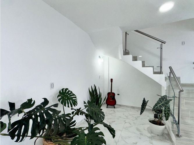 Casa de 5 alcobas en venta en Porerito, Jamundí, 360 m² · foto 7 de 24