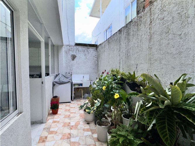Casa de 5 alcobas en venta en Porerito, Jamundí, 360 m² · foto 18 de 24