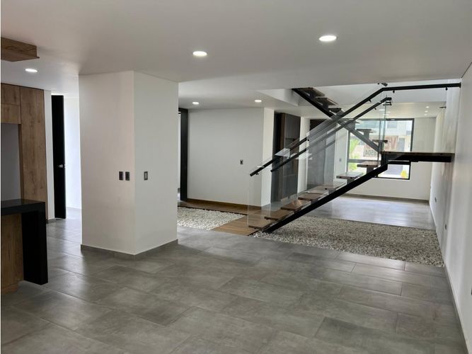Casa de 4 alcobas en venta en Las Mercedes, Jamundí, 309 m² · foto 4 de 24