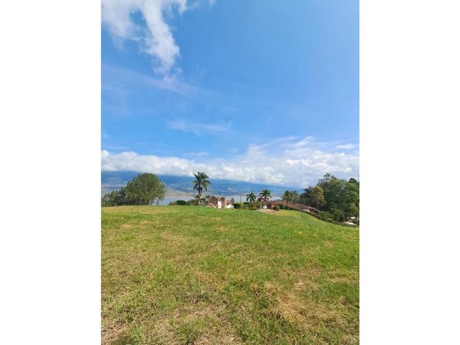 Lote en venta en Lago Calima, Cali, 8600 m² · foto 7 de 15