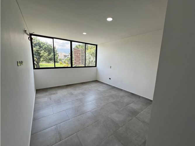 Casa de 4 alcobas en venta en Las Mercedes, Jamundí, 309 m² · foto 11 de 24