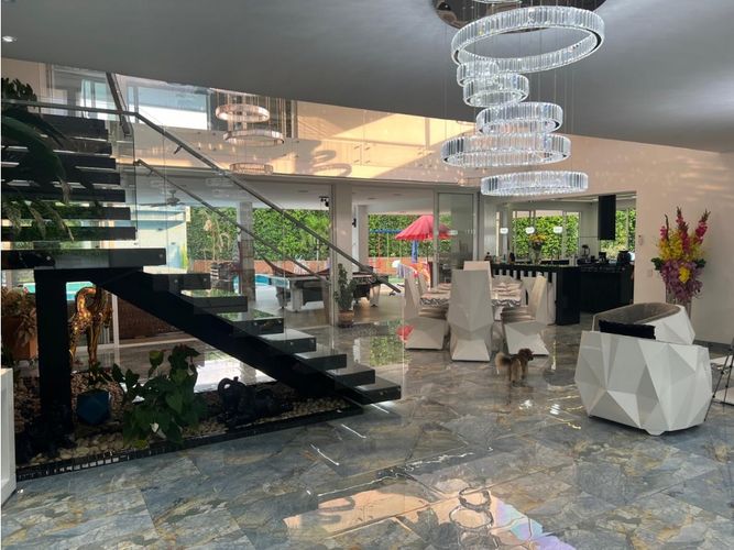 Casa de 6 alcobas en venta en Las Mercedes, Jamundí, 1400 m² · foto 8 de 24