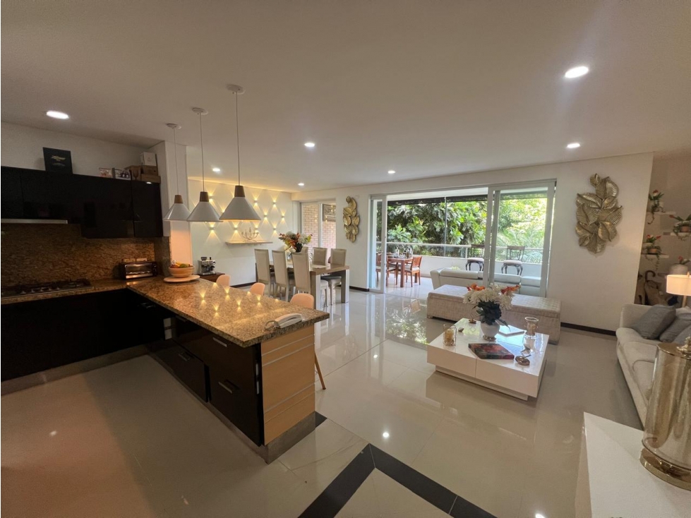 Apartamento en venta en Pance, Cali · foto 2 de 24