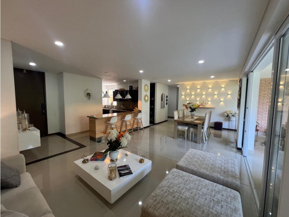 Apartamento en venta en Pance, Cali · foto 3 de 24