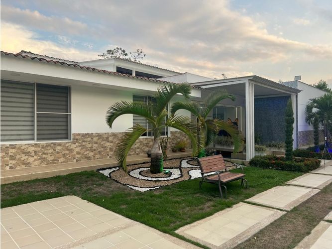Casa de 6 alcobas en venta en Las Mercedes, Jamundí, 1400 m² · foto 18 de 24