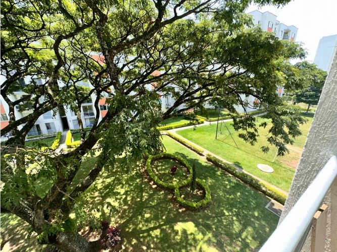 Apartamento de 3 alcobas en venta en Cr. Los Naranjos, Jamundí, 65 m² · foto 18 de 24
