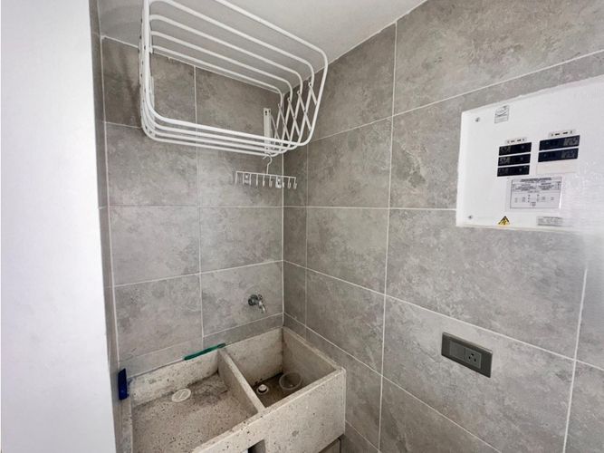 Apartamento de 3 alcobas en venta en Cr. Los Naranjos, Jamundí, 65 m² · foto 20 de 24