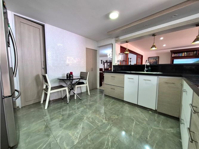 Casa de 4 alcobas en venta en Quintas De Don Simon, Cali, 280 m² · foto 8 de 24