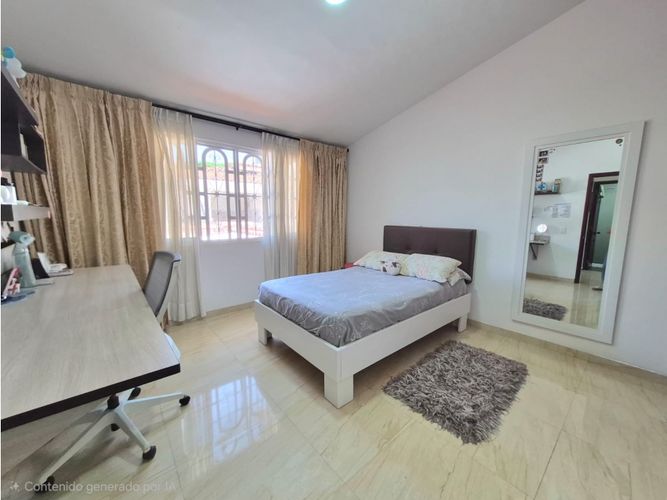 Casa de 4 alcobas en venta en Quintas De Don Simon, Cali, 280 m² · foto 22 de 24