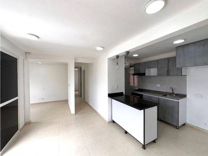 Apartamento de 4 alcobas en venta en Ciudad Melendez, Cali, 67 m² · foto 5 de 24