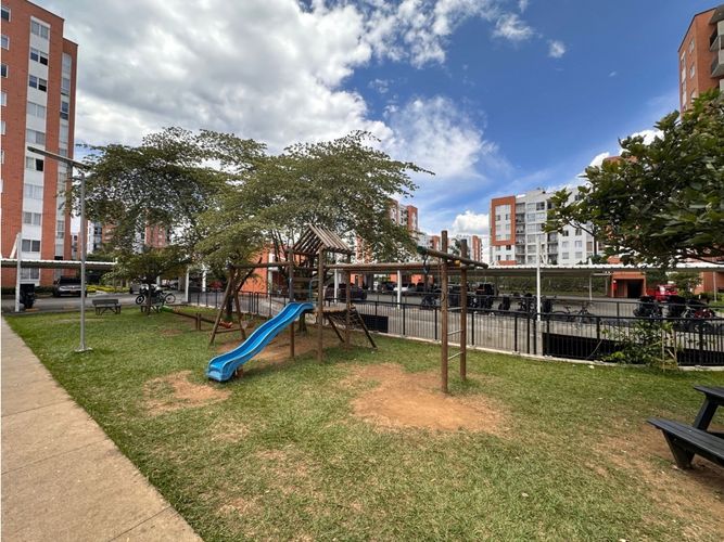 Apartamento de 4 alcobas en venta en Ciudad Melendez, Cali, 67 m² · foto 23 de 24